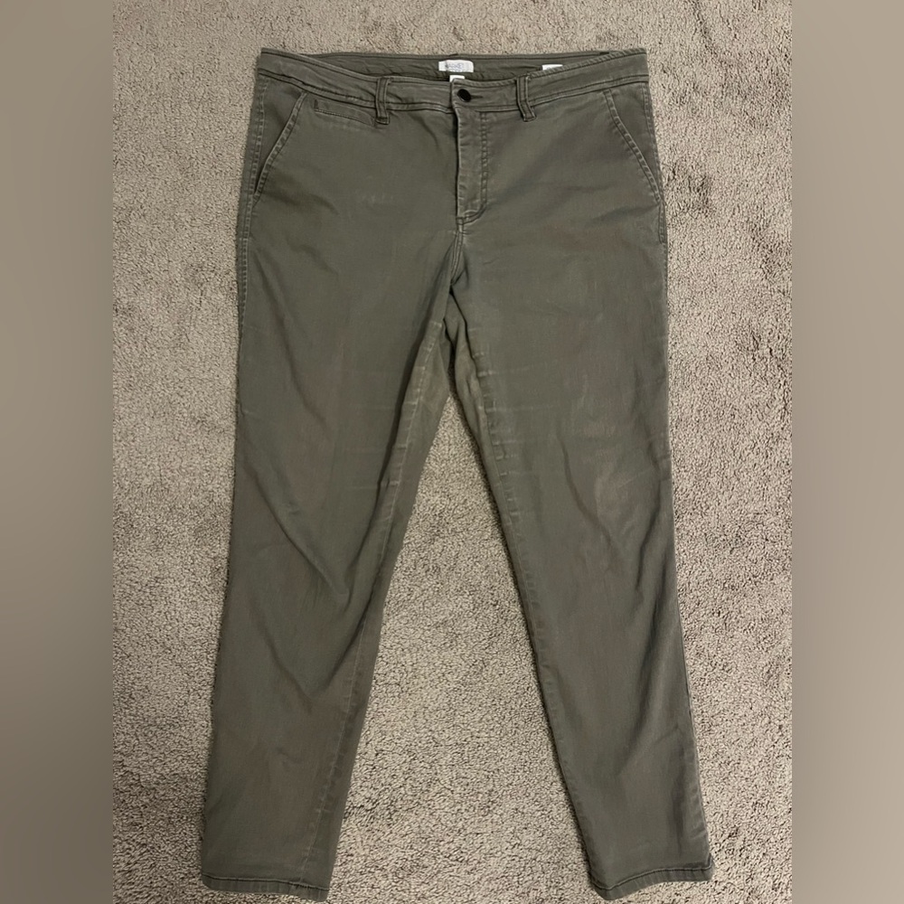 Women’s size 16 skinny pant